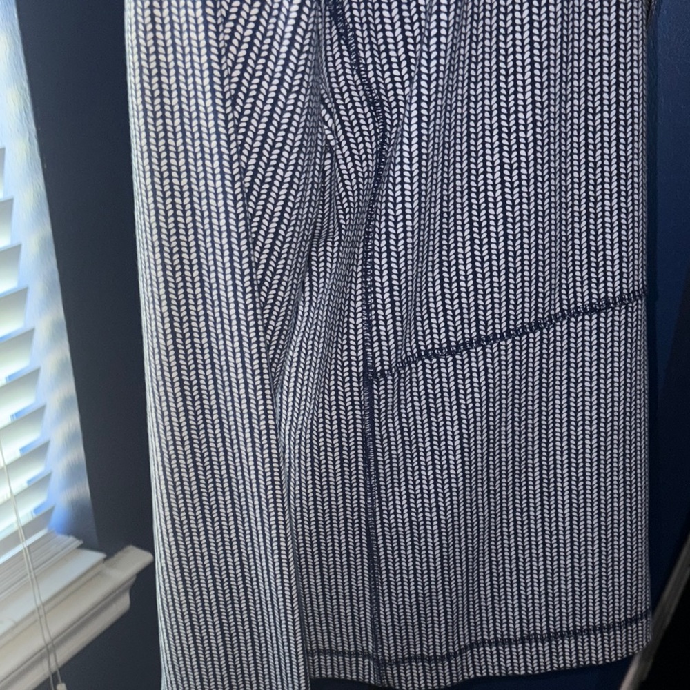 T by Talbots Navy & White Print Full Zip Jacket – Size XL – EUC - Picture 9 of 12